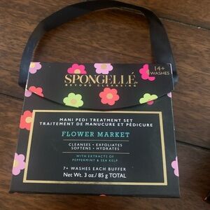 Spongelle Flower market mani/pedi set